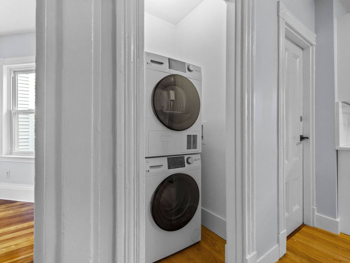 Apartment for rent at 39 Hancock St #202, Somerville, MA 02144