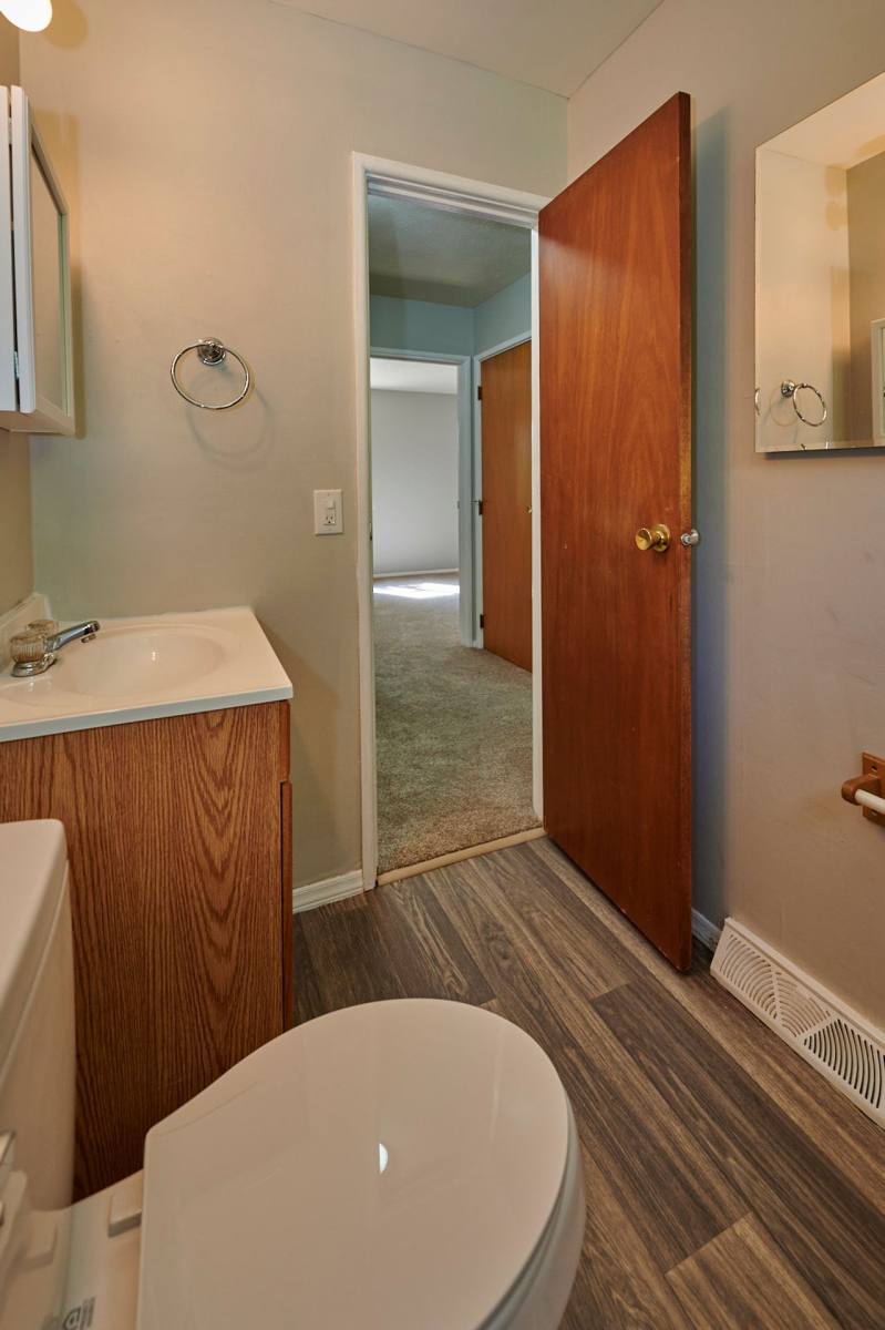 Townhouse for rent at 439 Colonial Court, Sharpsville, PA 16150