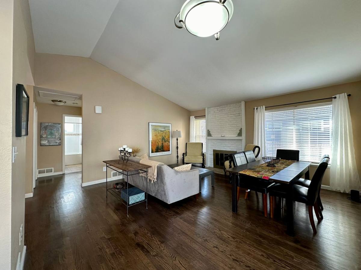 House for rent at 6079 S Kenton Way, Englewood, CO 80111