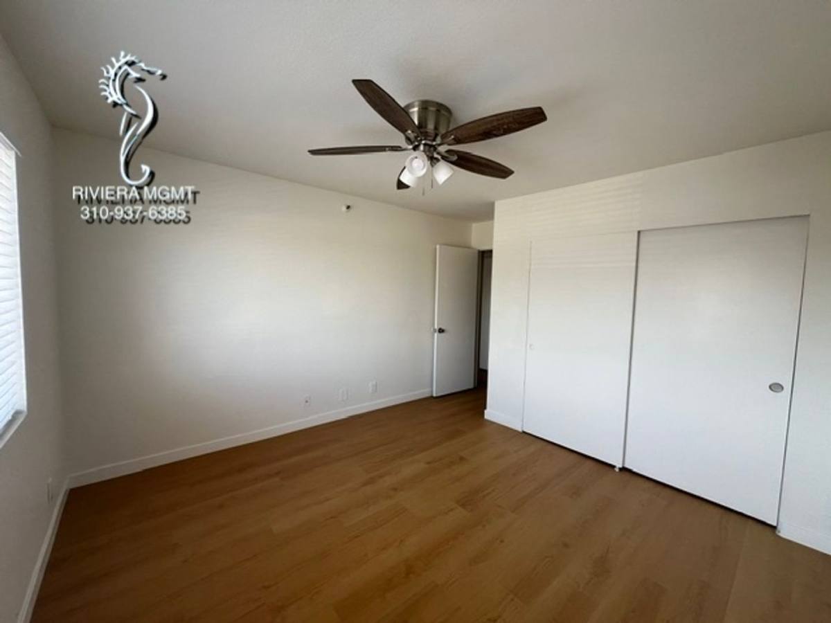 Apartment for rent at 11628 York Ave, Hawthorne, CA 90250