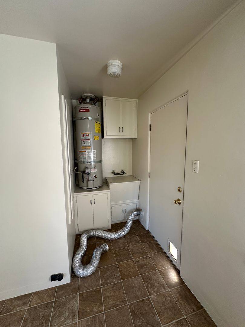Apartment for rent at 1012 & 1014 Hackberry Ave, Modesto, CA 95350