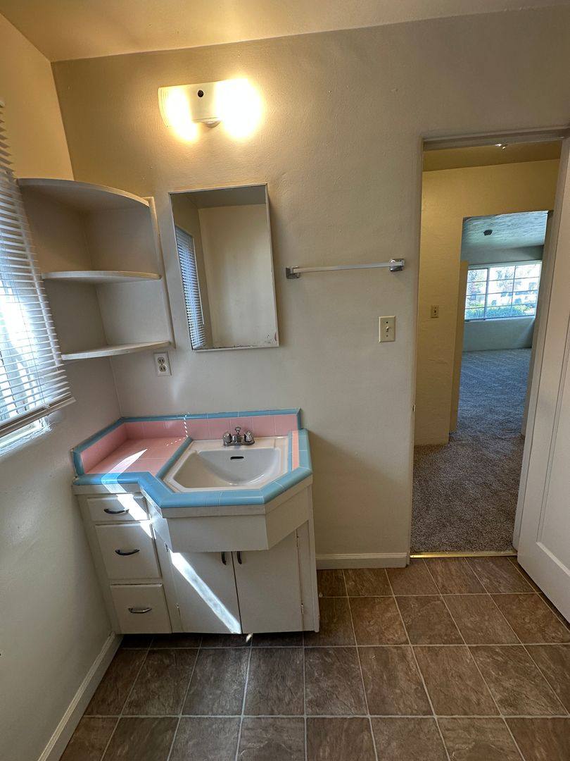 Apartment for rent at 1012 & 1014 Hackberry Ave, Modesto, CA 95350