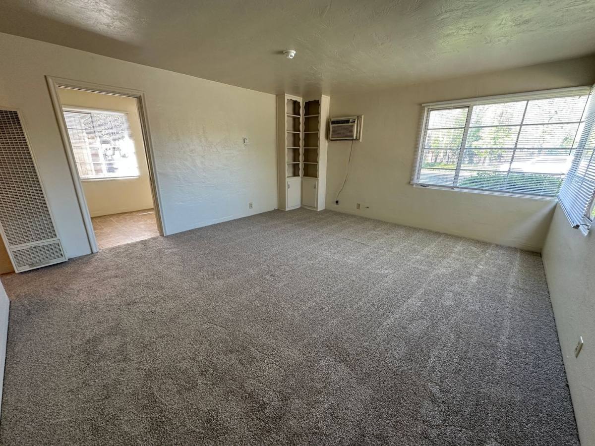 Apartment for rent at 1012 & 1014 Hackberry Ave, Modesto, CA 95350