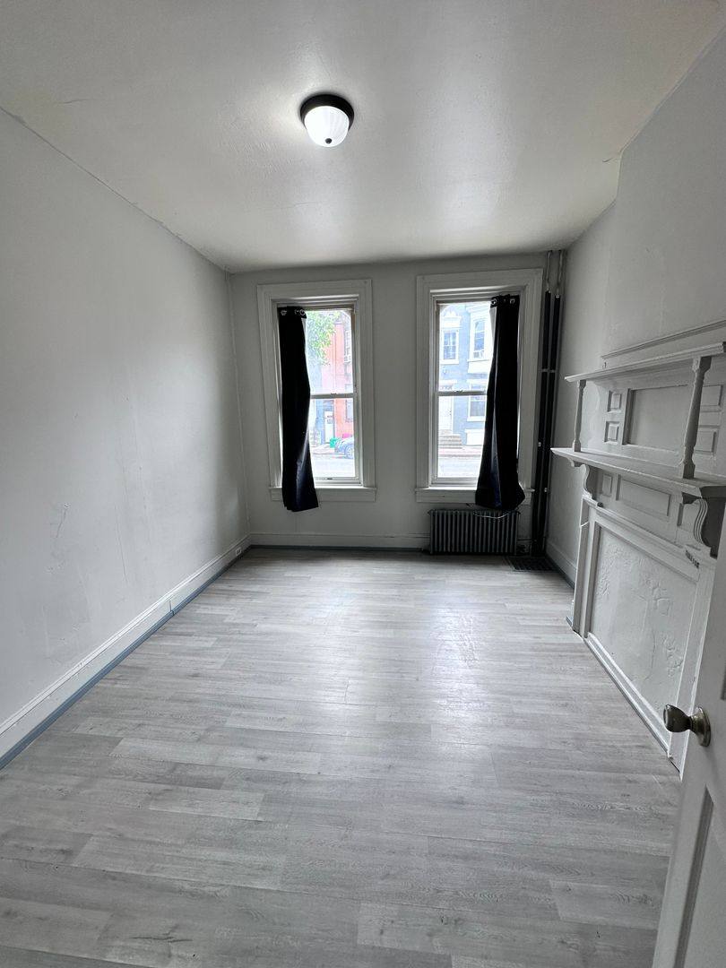 Apartment for rent at 221 S Pine St, York, PA 17403