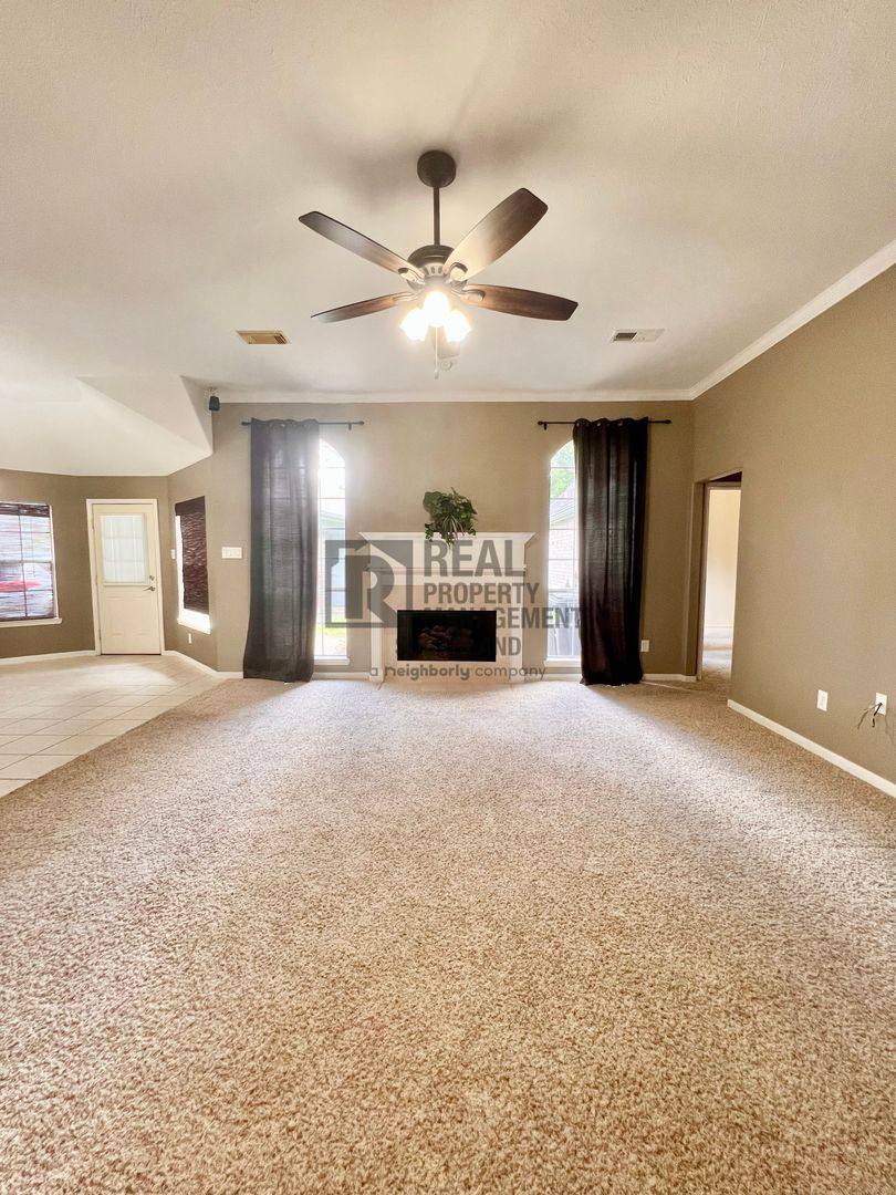 House for rent at 5103 Plantation Colony Dr, Sugar Land, TX 77478