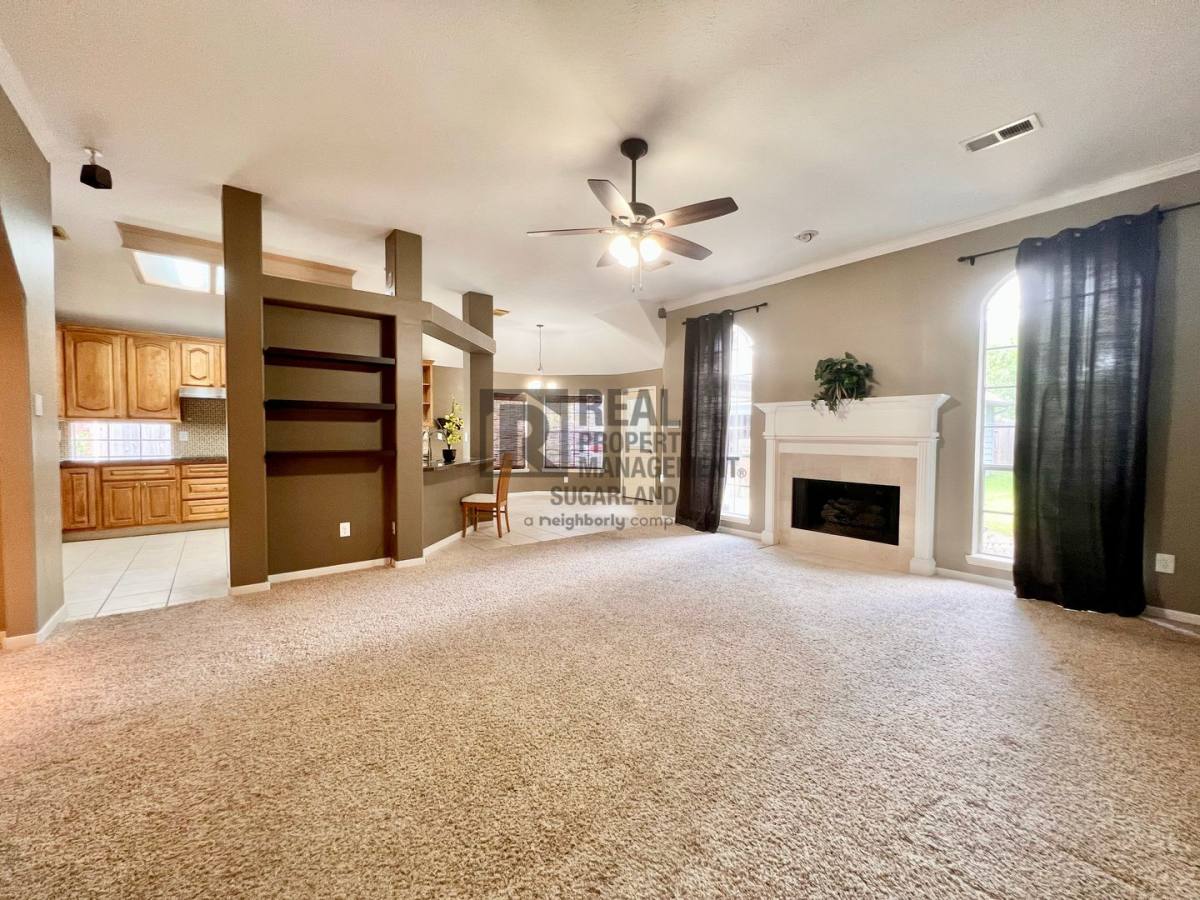 House for rent at 5103 Plantation Colony Dr, Sugar Land, TX 77478