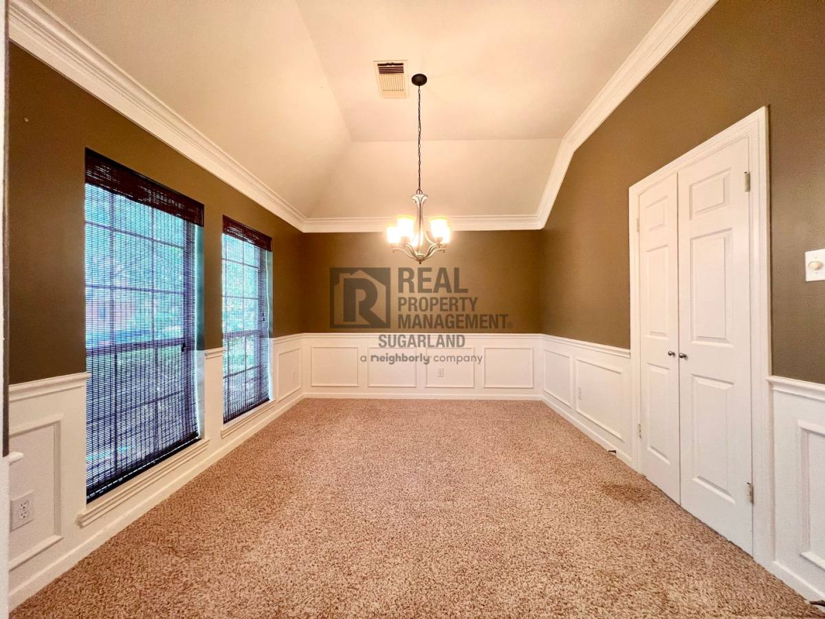 House for rent at 5103 Plantation Colony Dr, Sugar Land, TX 77478