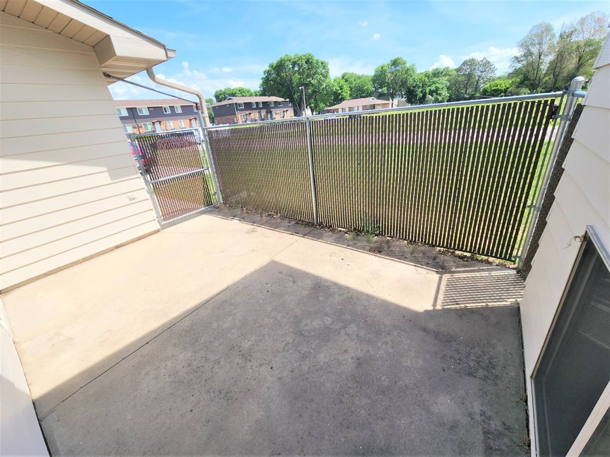 Townhouse for rent at 18th St SW, Watertown, SD 57201