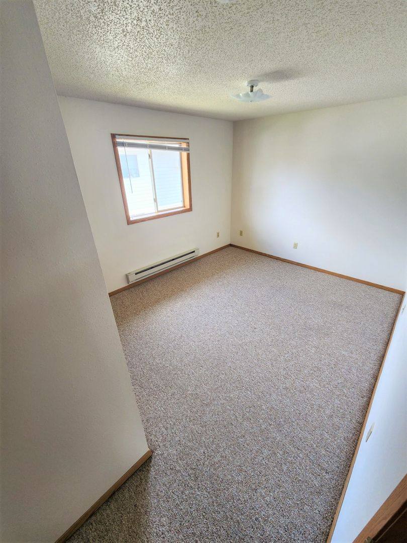 Townhouse for rent at 18th St SW, Watertown, SD 57201