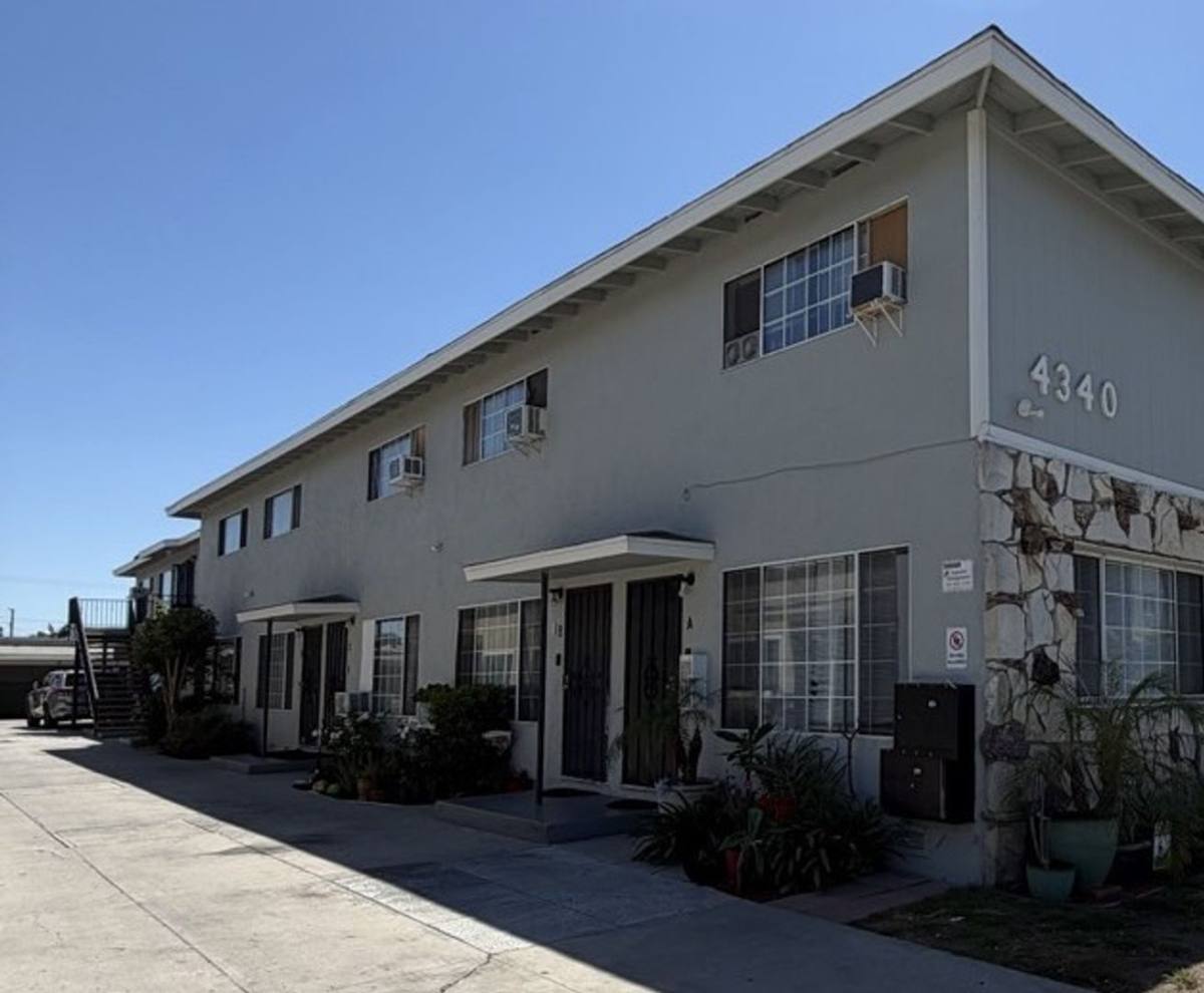 Apartment for rent at 4340 Walnut St, Bell Gardens, CA 90201