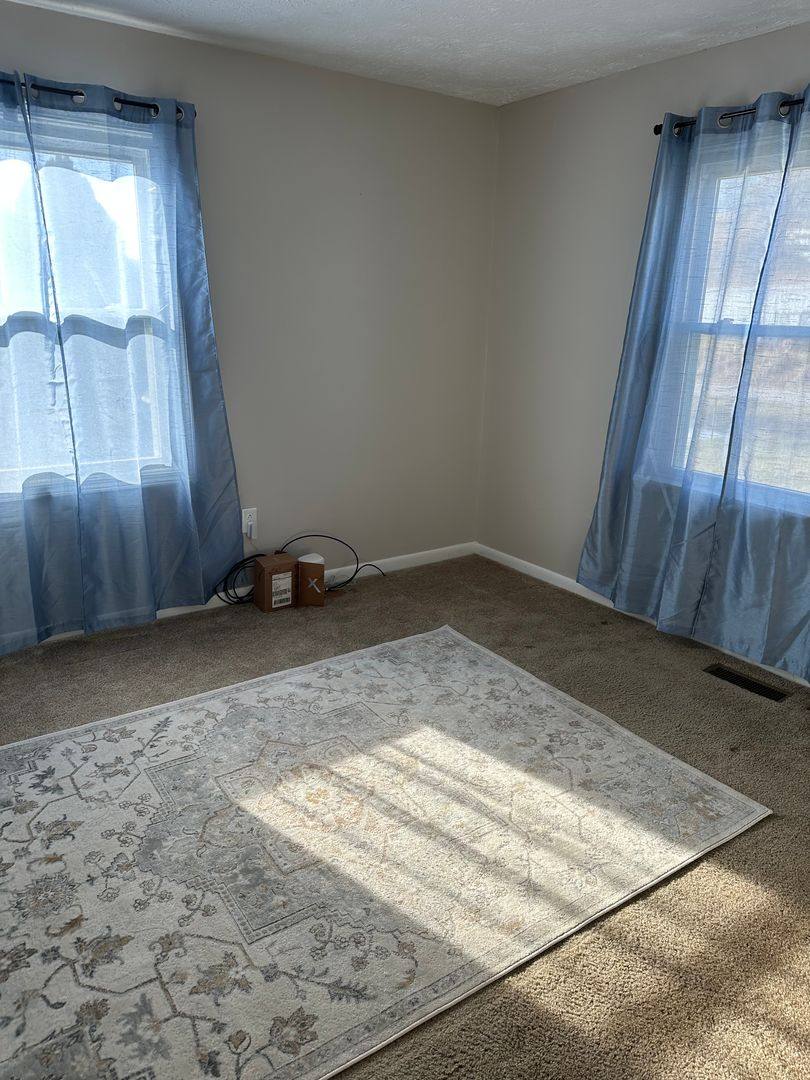 House for rent at 8796 Rich Valley Rd, Bristol, VA 24202