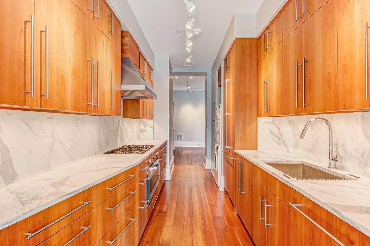 Apartment for rent at 31 E Jones St, Savannah, GA 31401