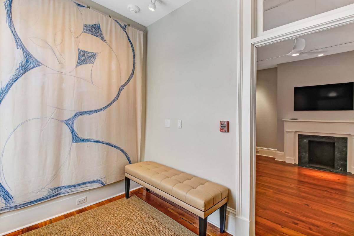 Apartment for rent at 31 E Jones St, Savannah, GA 31401