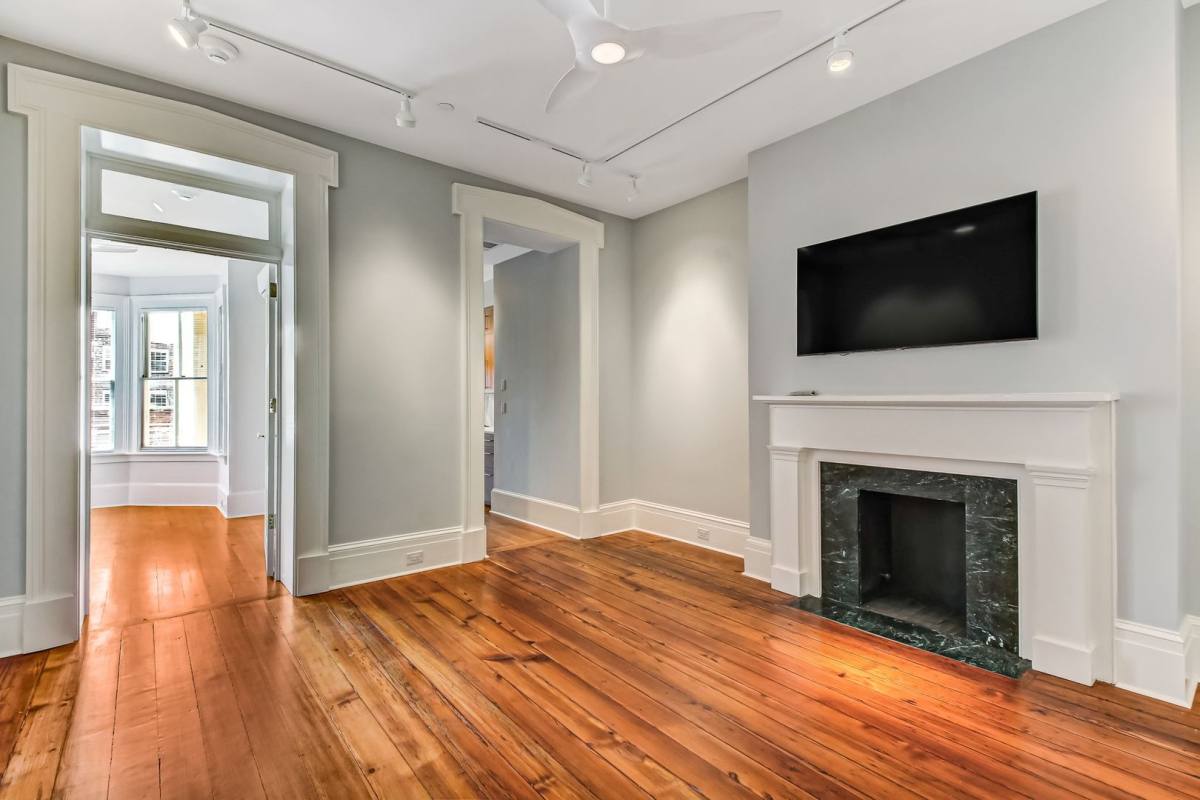 Apartment for rent at 31 E Jones St, Savannah, GA 31401