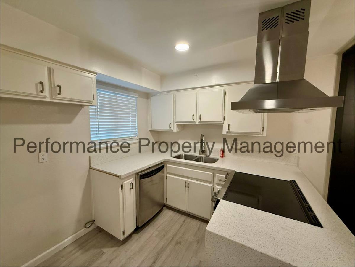 Condo for rent at 4701 Beechwood St, Bakersfield, CA 93309