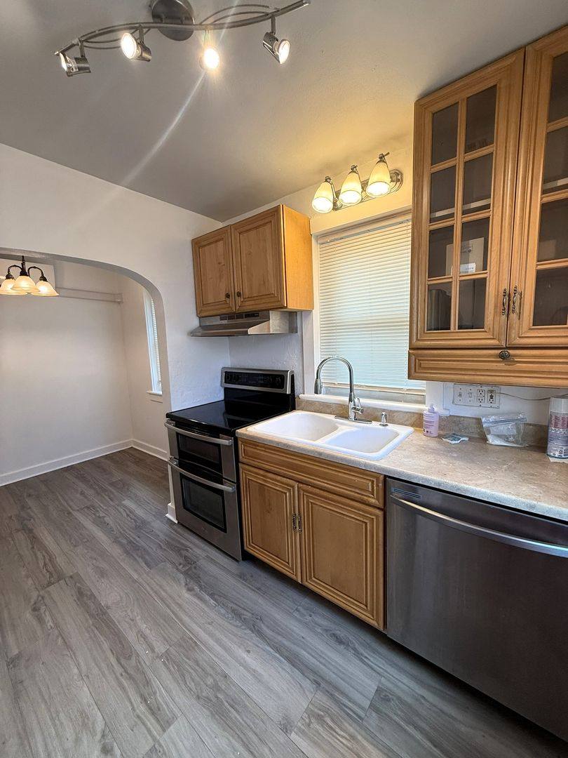 House for rent at 801 W Cherry St, Palmyra, PA 17078
