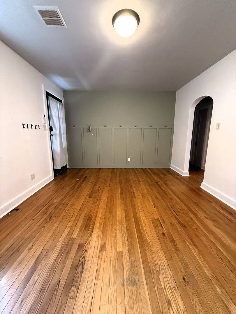 House for rent at 801 W Cherry St, Palmyra, PA 17078