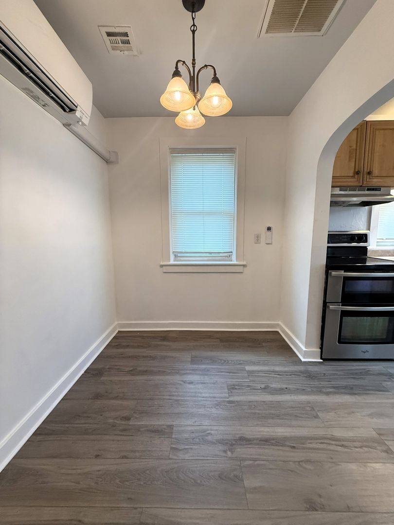 House for rent at 801 W Cherry St, Palmyra, PA 17078