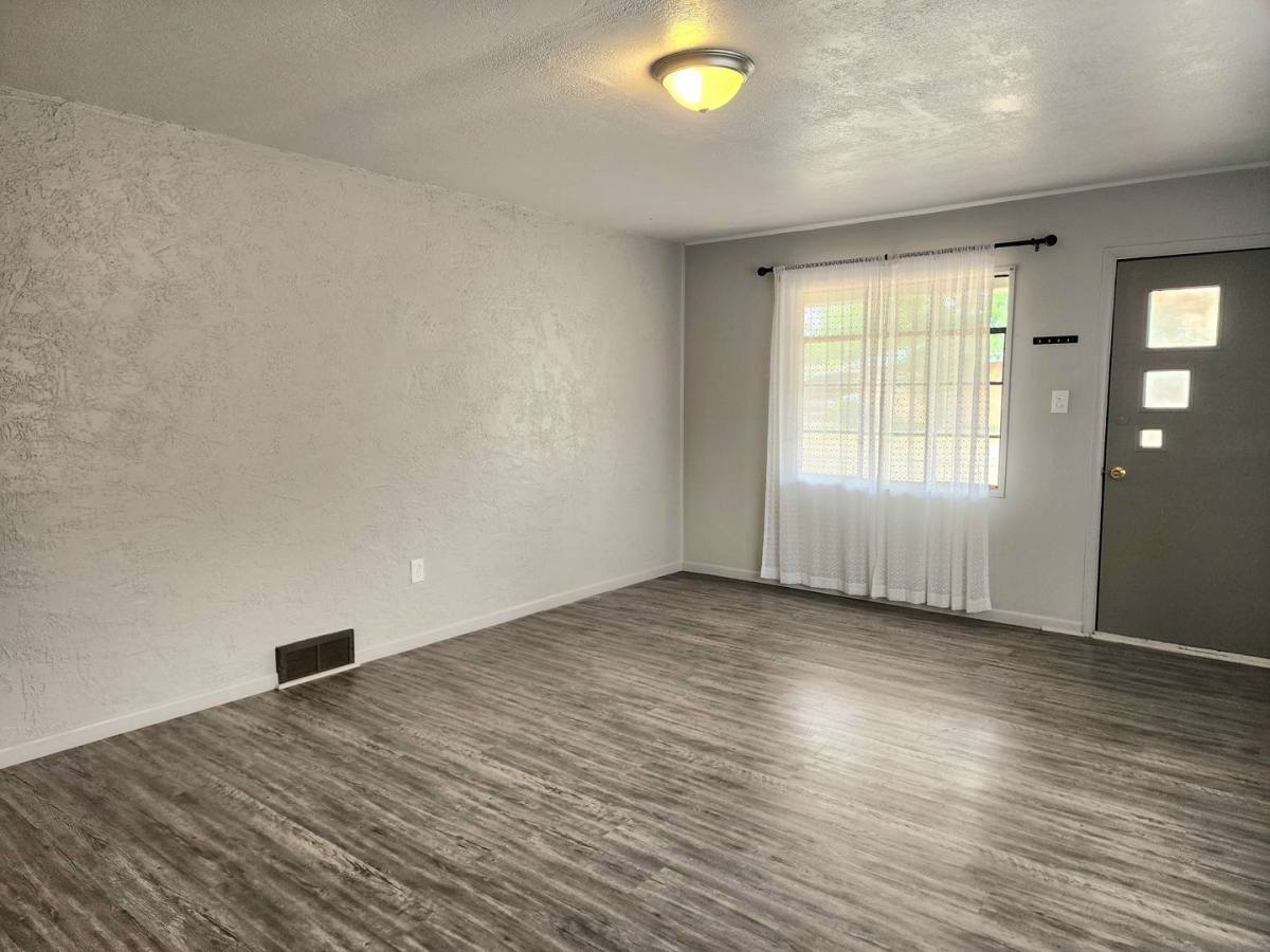 House for rent at 124 New Mexico Dr, Portales, NM 88130