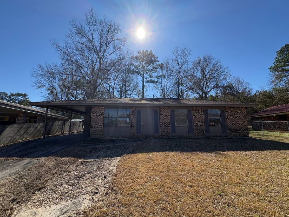 House for rent at 625 Phoenix Circle, Hattiesburg, MS 39401