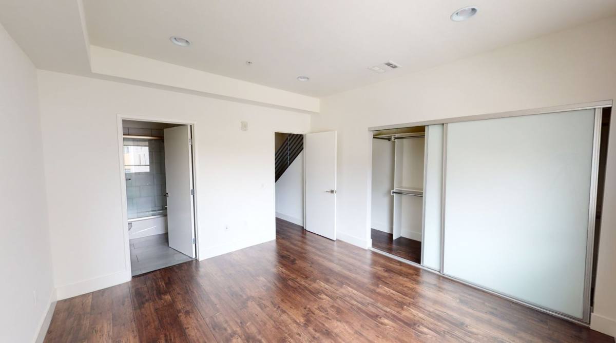 Apartment for rent at 4270 S Lindblade Dr, Los Angeles, CA 90066