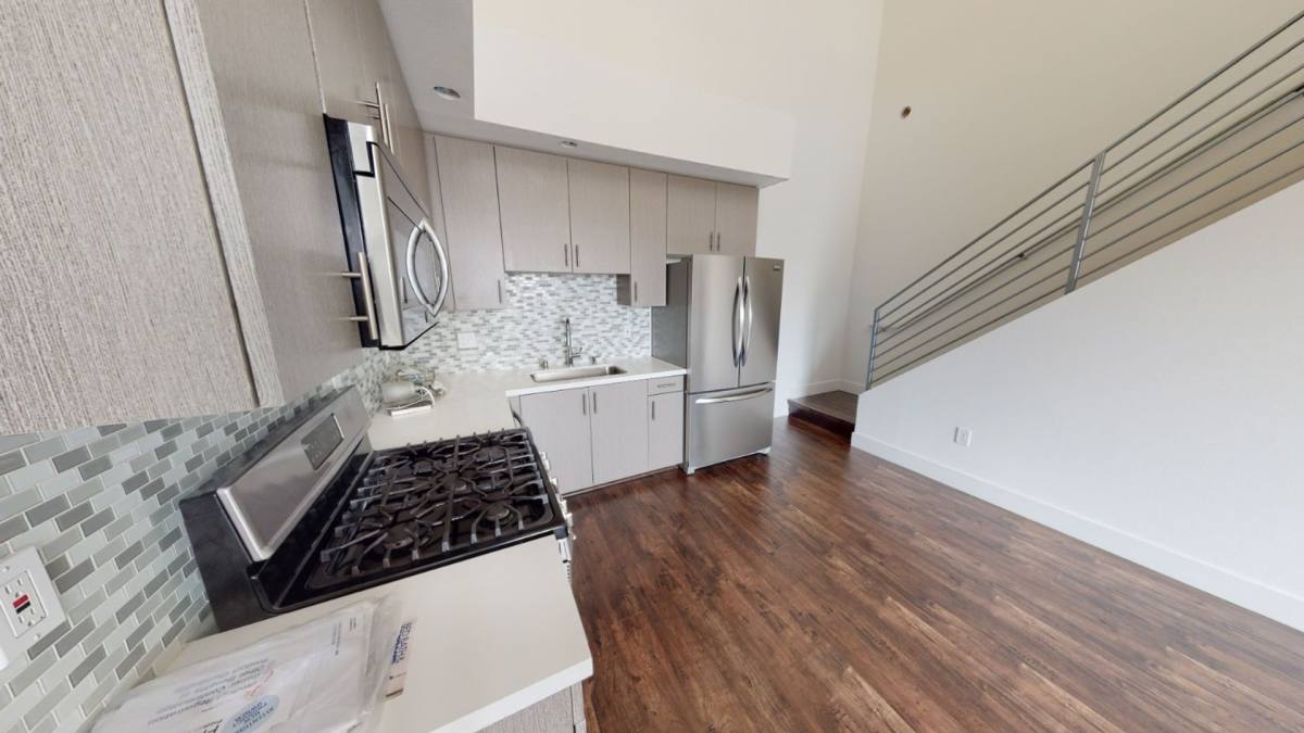 Apartment for rent at 4270 S Lindblade Dr, Los Angeles, CA 90066