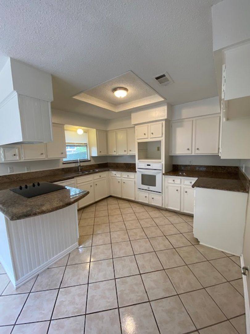 House for rent at 2710 Quail Creek Dr, Missouri City, TX 77459