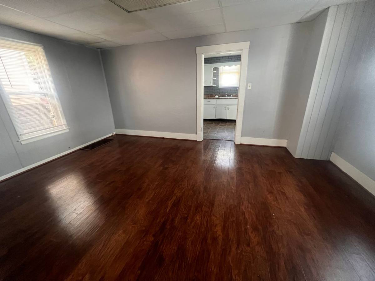 House for rent at 925 Leeds Ave, Monessen, PA 15062