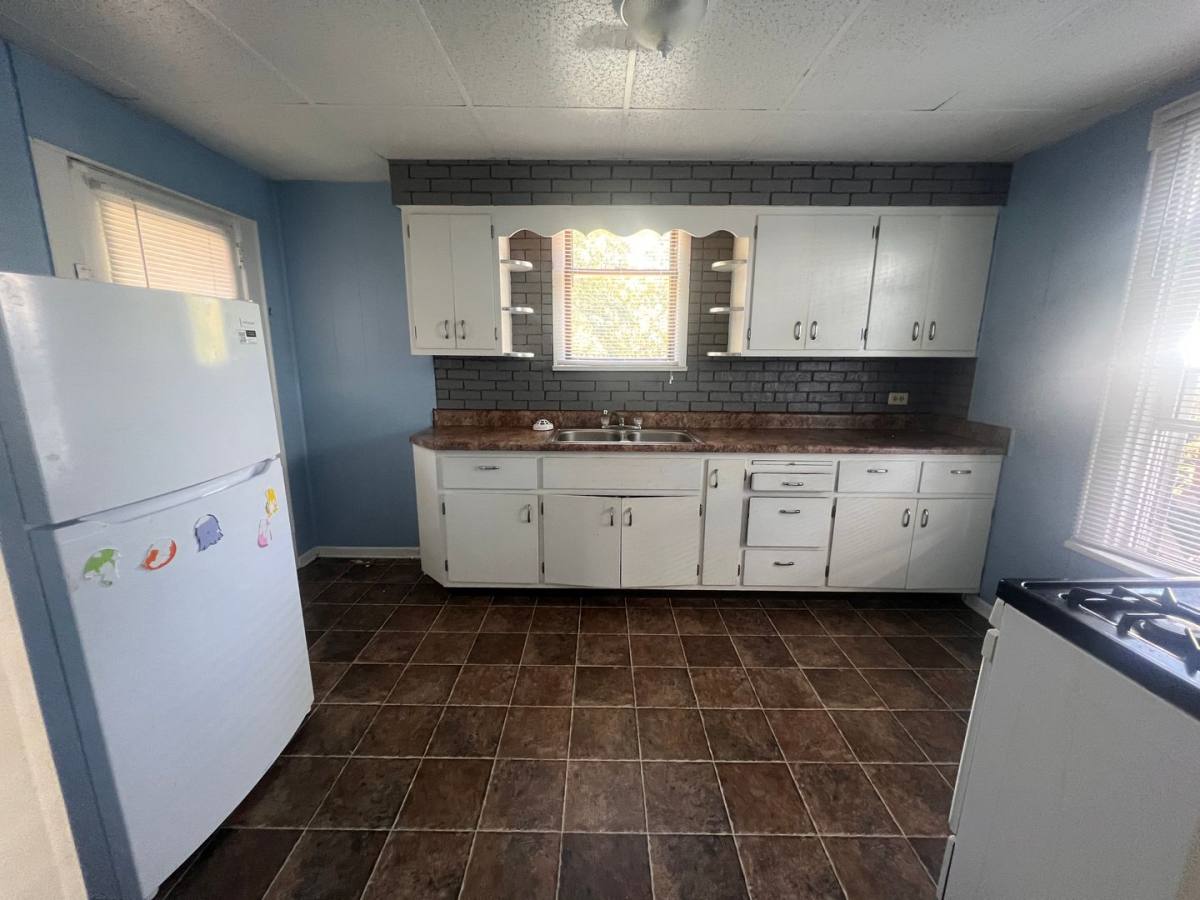 House for rent at 925 Leeds Ave, Monessen, PA 15062