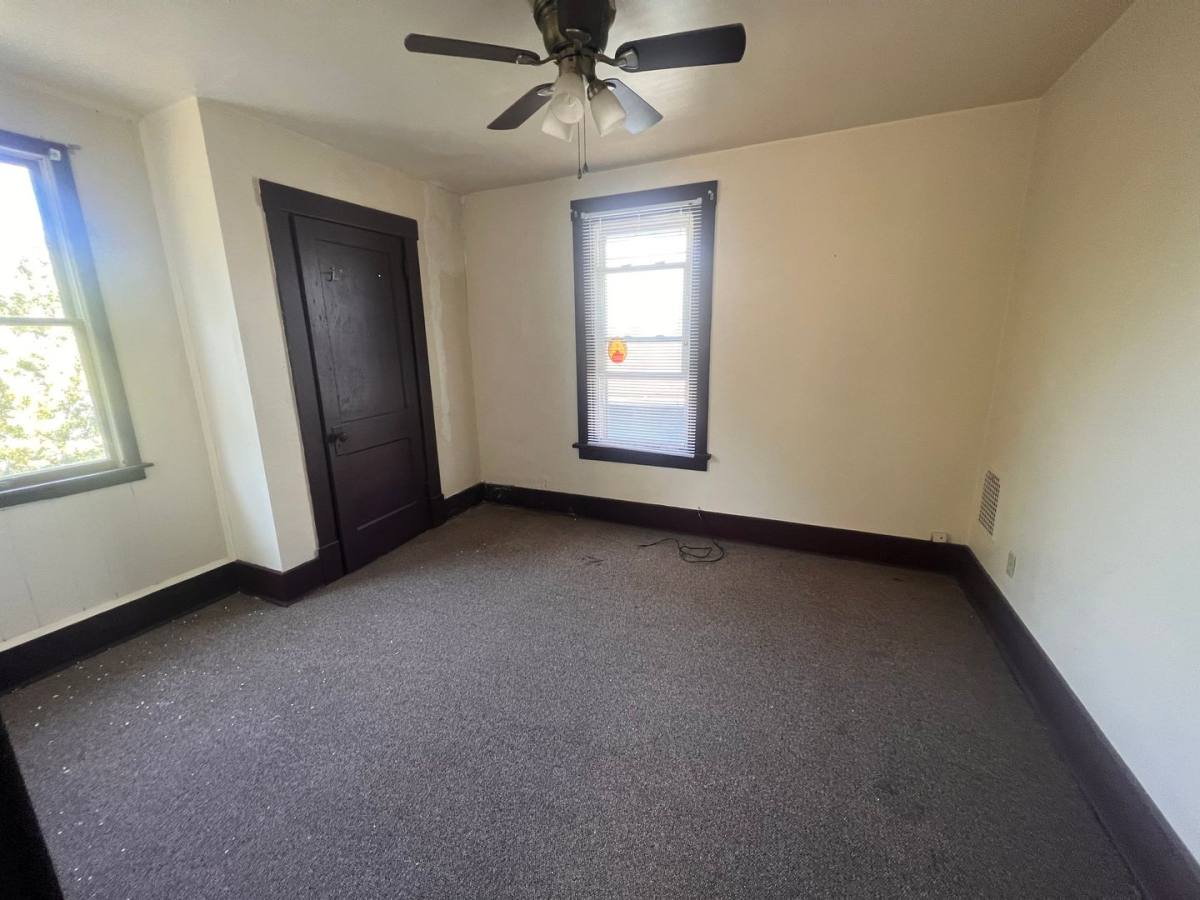 House for rent at 925 Leeds Ave, Monessen, PA 15062