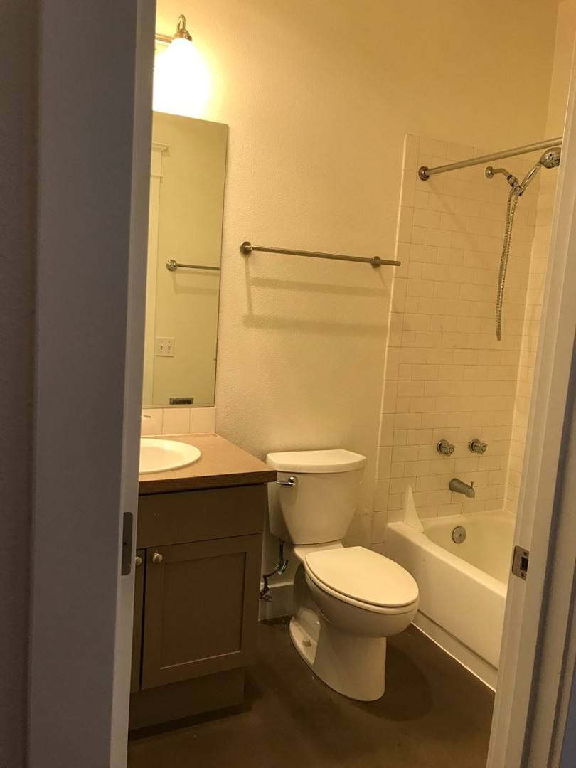 Apartment for rent at 1423 Boylston Ave, Seattle, WA 98122