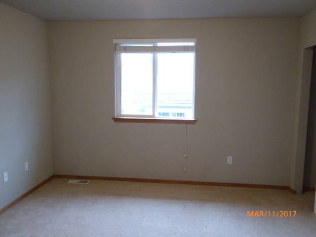 House for rent at 13426 33rd Dr SE, Bothell, WA 98012