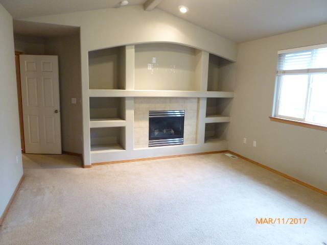 House for rent at 13426 33rd Dr SE, Bothell, WA 98012