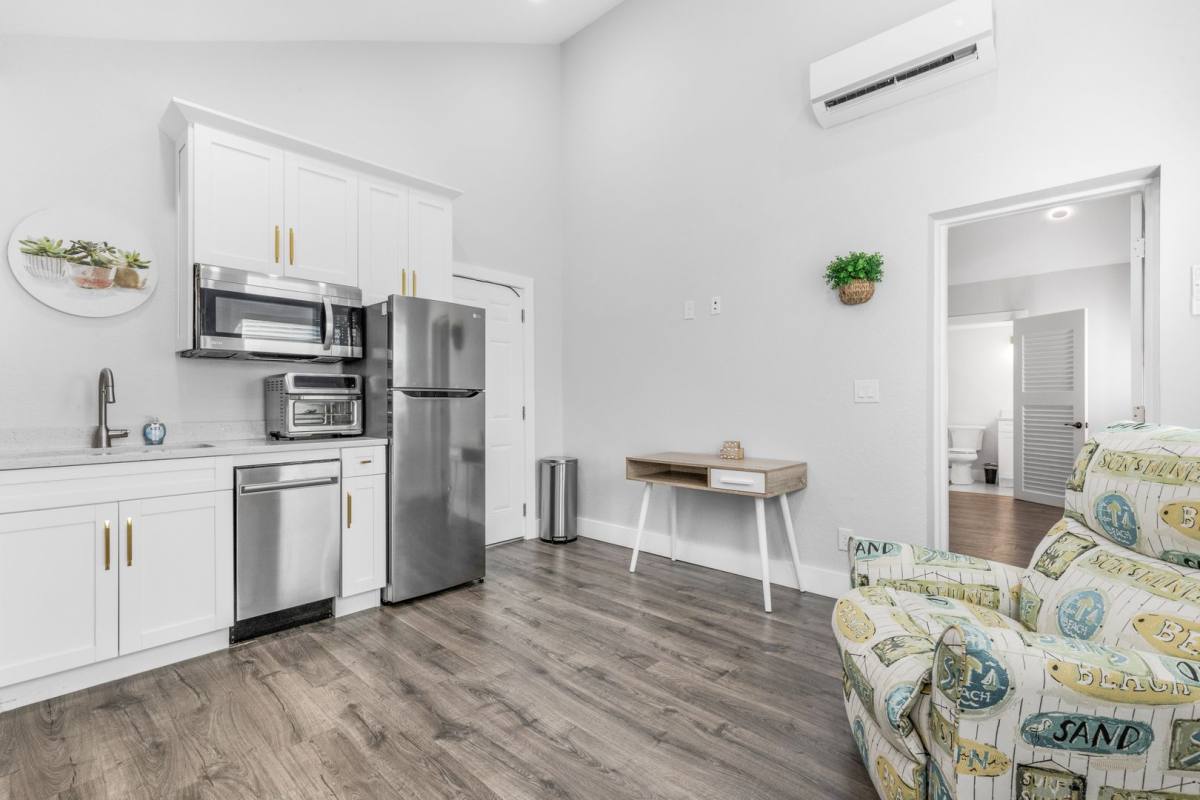 Apartment for rent at 105 17th Ave SE, Saint Petersburg, FL 33701
