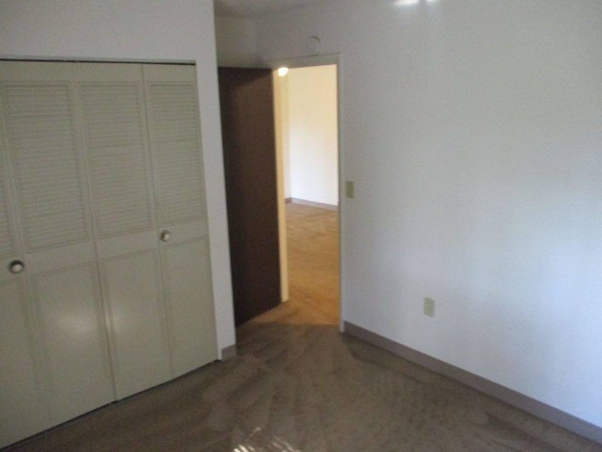 Apartment for rent at 500 Lee Dr, Coraopolis, PA 15108