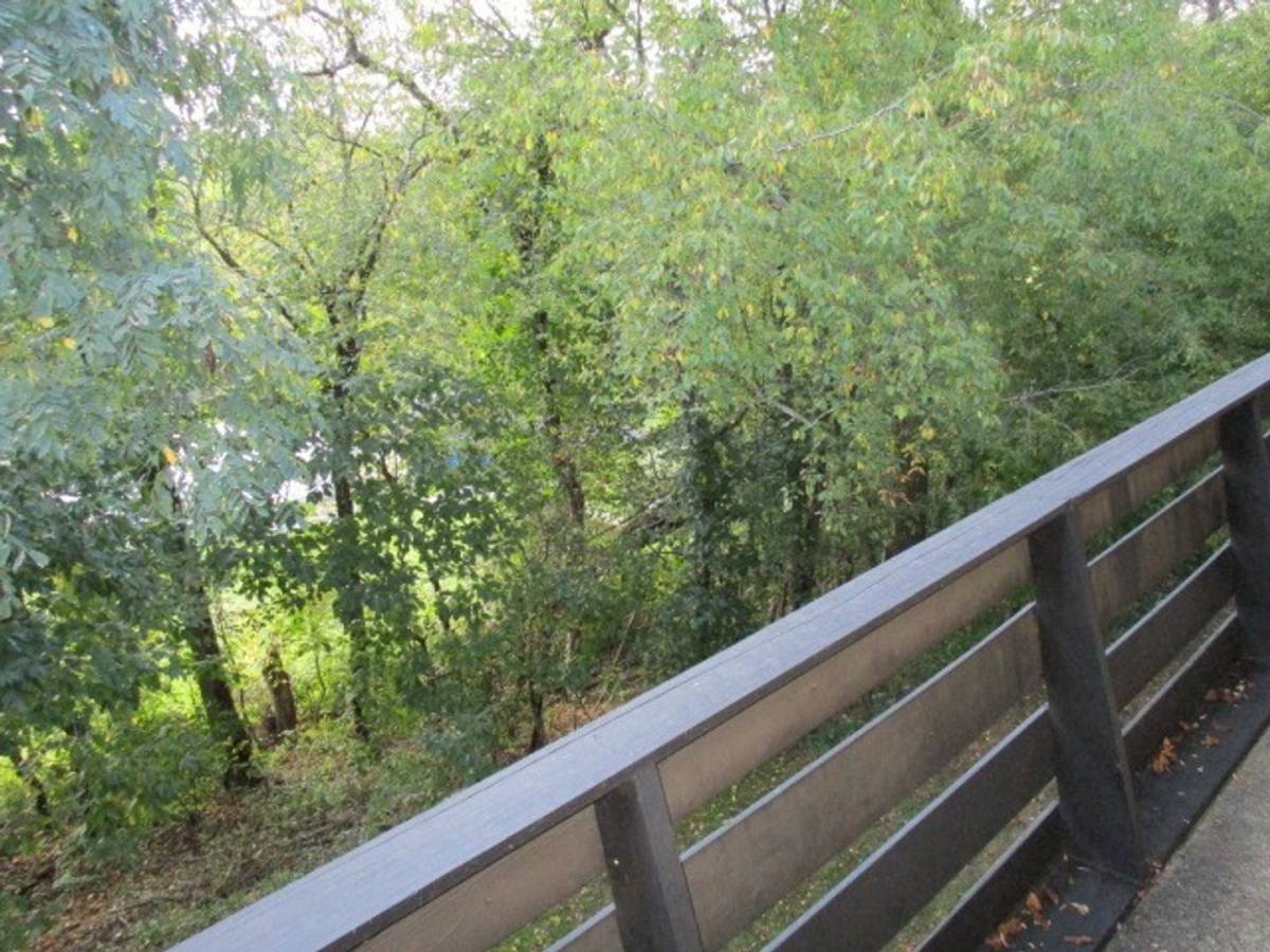 Apartment for rent at 500 Lee Dr, Coraopolis, PA 15108