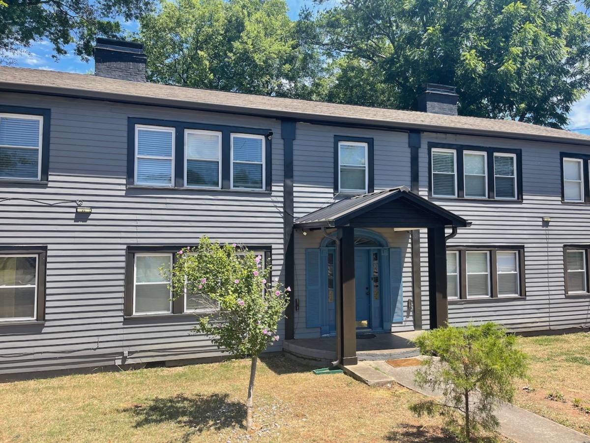 Apartment for rent at 587 Colonial Circle SE, Marietta, GA 30060