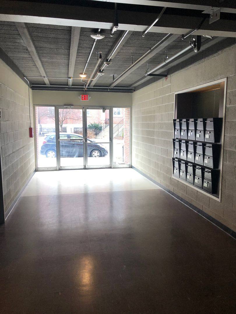 Apartment for rent at 404 N 6th St, Lafayette, IN 47901
