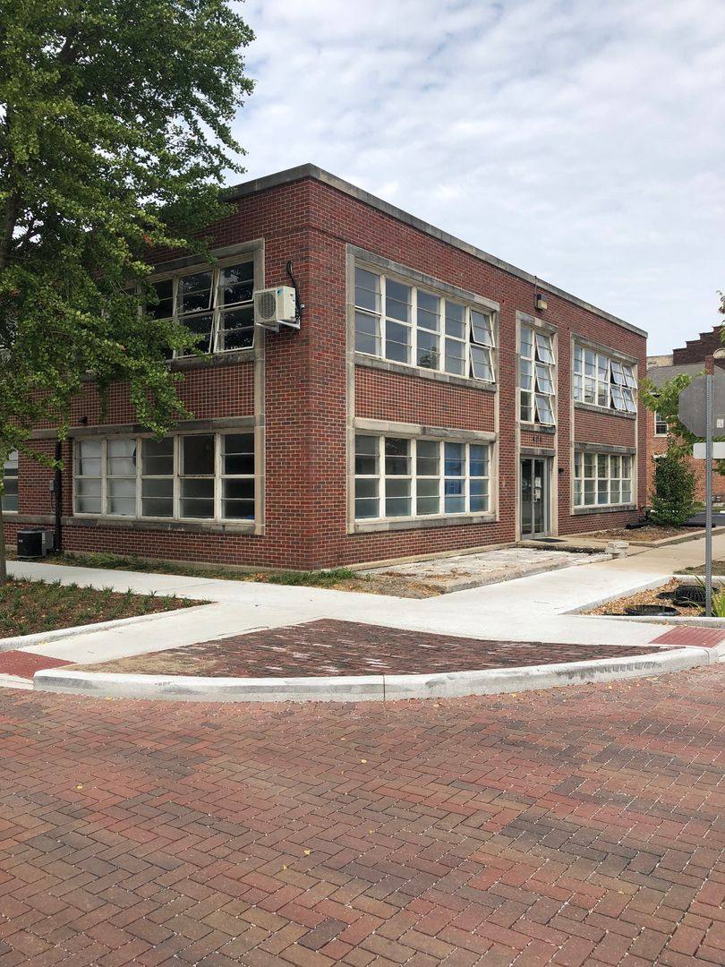 Apartment for rent at 404 N 6th St, Lafayette, IN 47901
