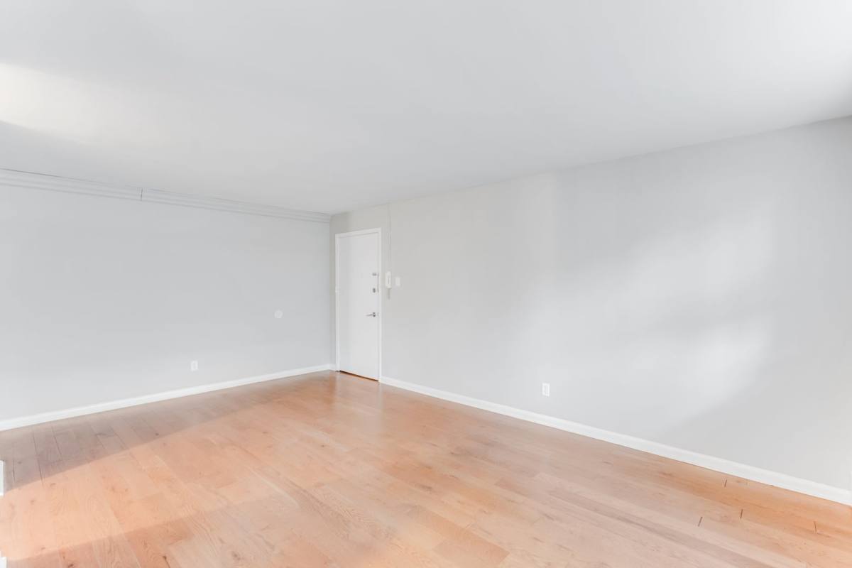 Apartment for rent at 100 White Horse Pike, Haddon Heights, NJ 08035