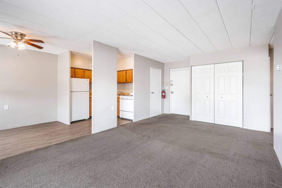 Apartment for rent at 309 N White Horse Pike, Somerdale, NJ 08083