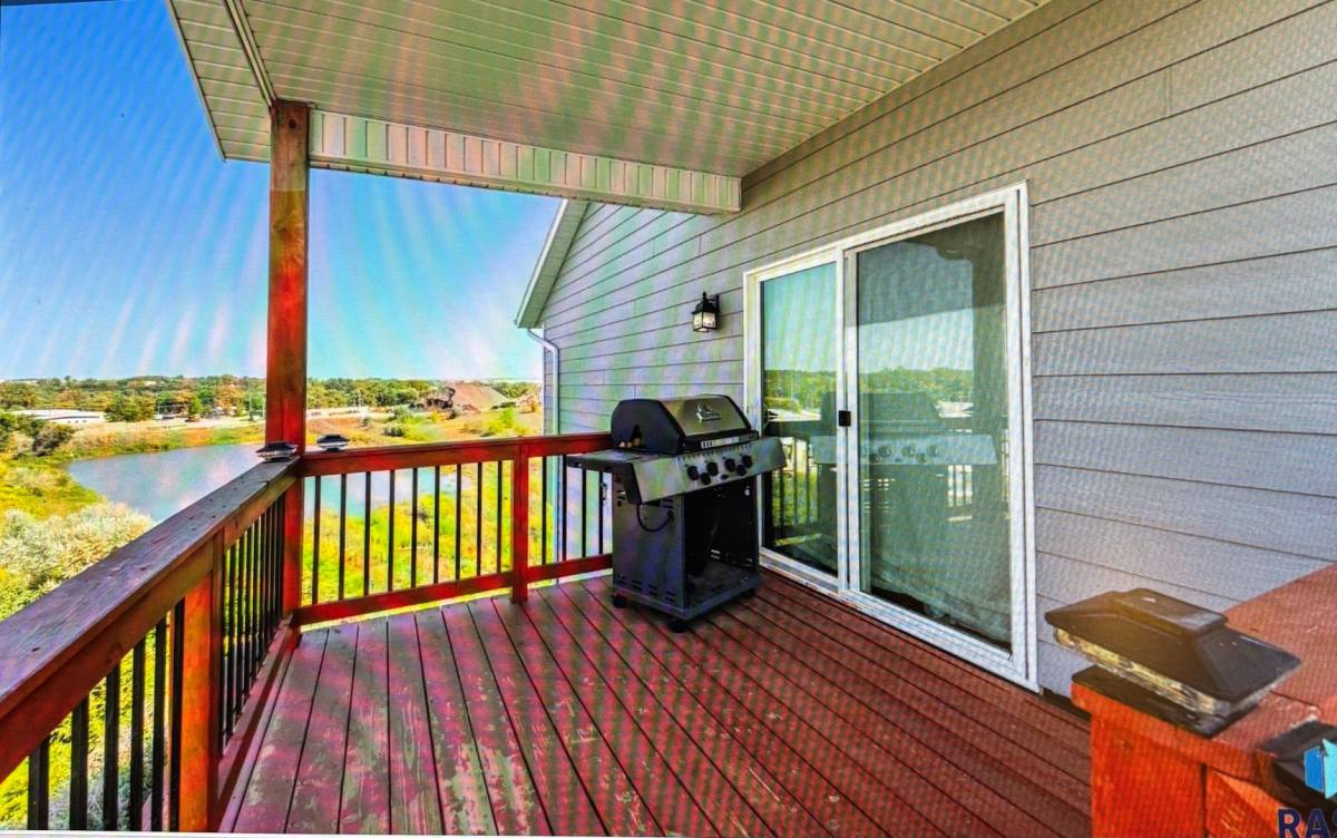 House for rent at 1304 N Archer Dr, Sioux Falls, SD 57106
