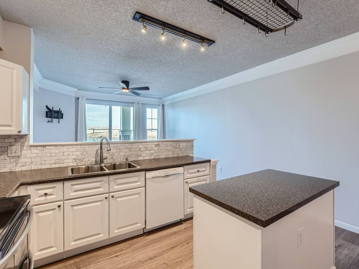 Townhouse for rent at 2035 Eagle Ave, Louisville, CO 80027