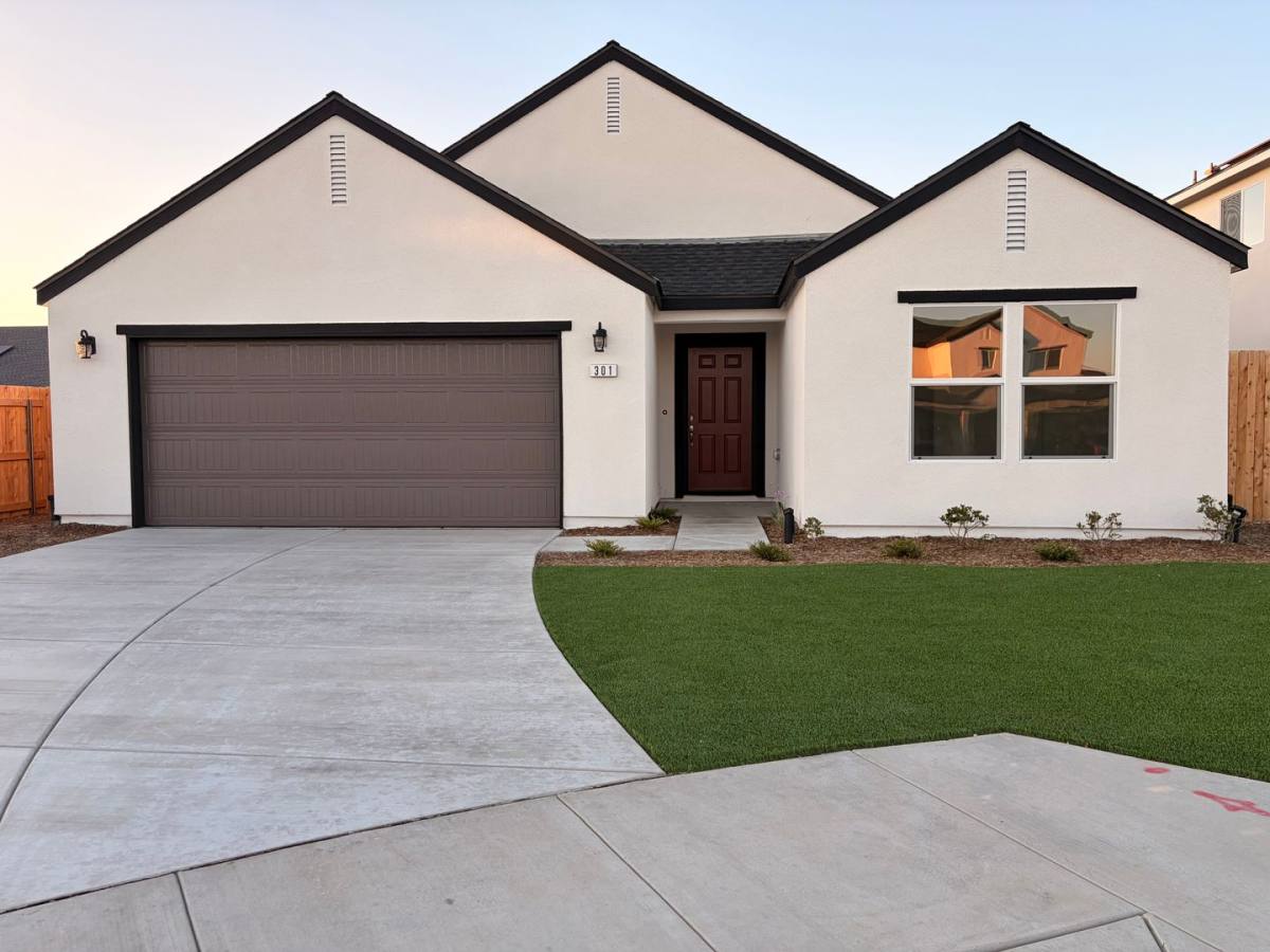 House for rent at 301 Stork Court, Delano, CA 93215