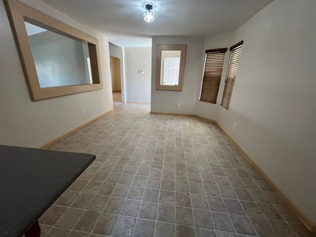 House for rent at 1030 S Vista St, Visalia, CA 93292