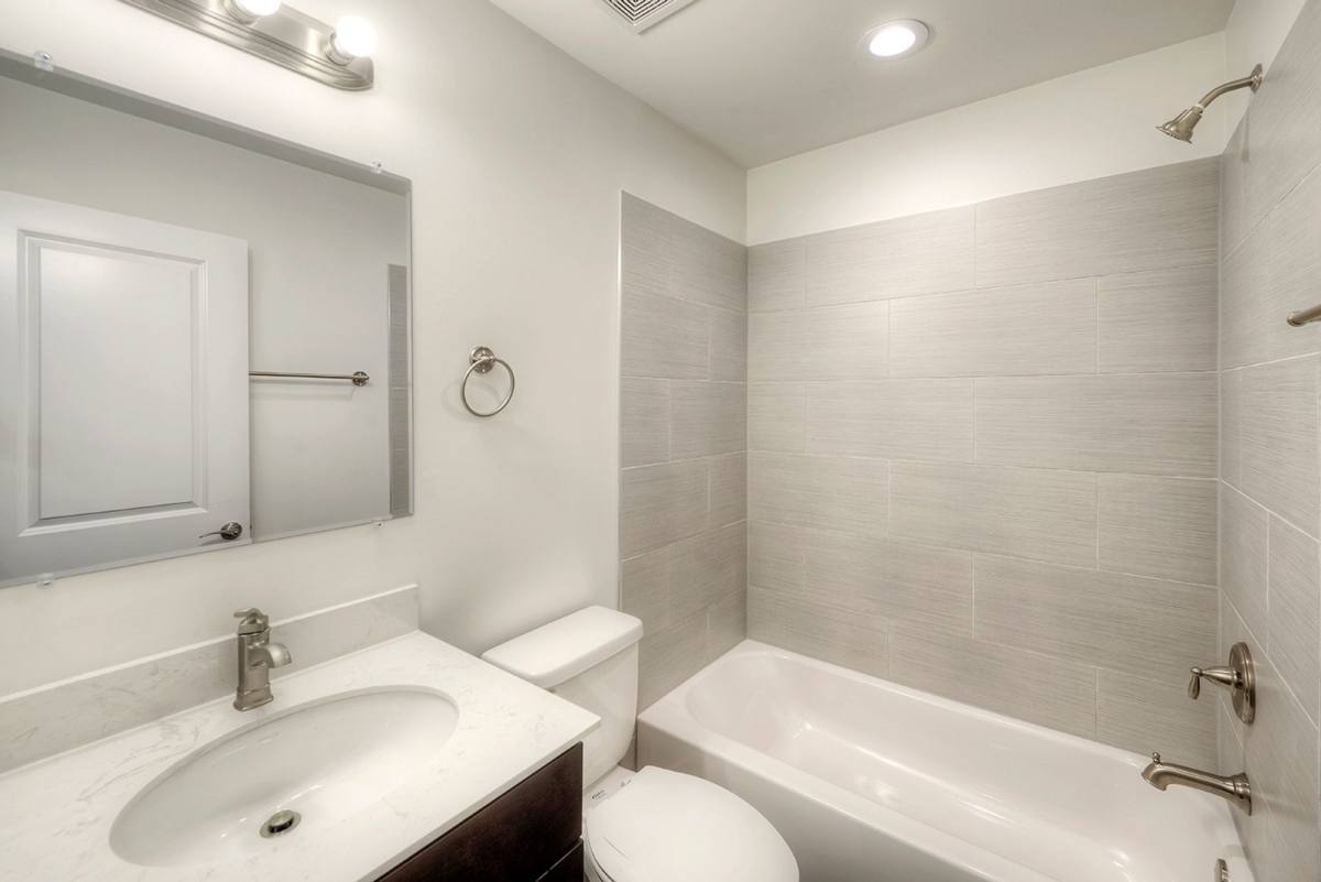 Apartment for rent at 1532 W Chicago Ave, Chicago, IL 60642