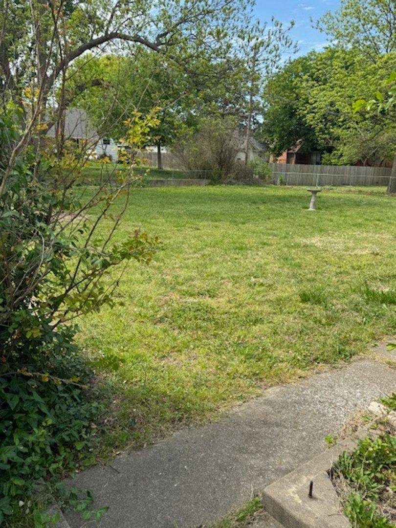 House for rent at 1217 SE Greystone Ave, Bartlesville, OK 74003