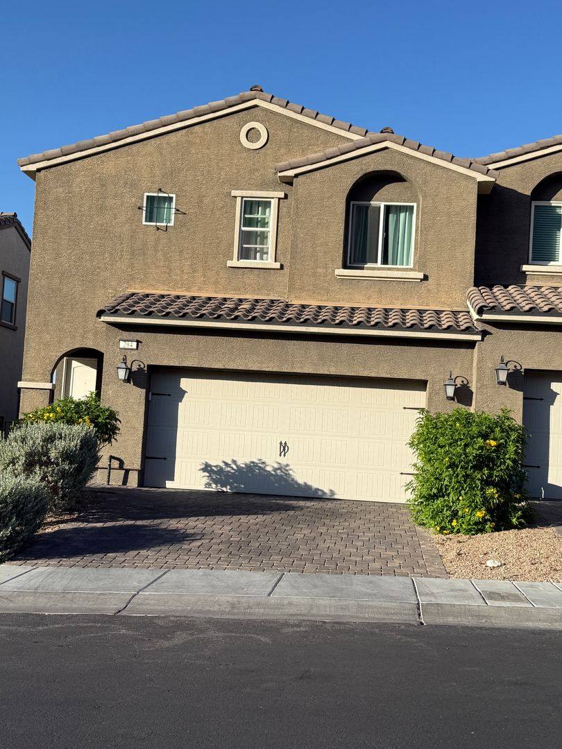 Townhouse for rent at 294 Rain Quail Way, Henderson, NV 89012