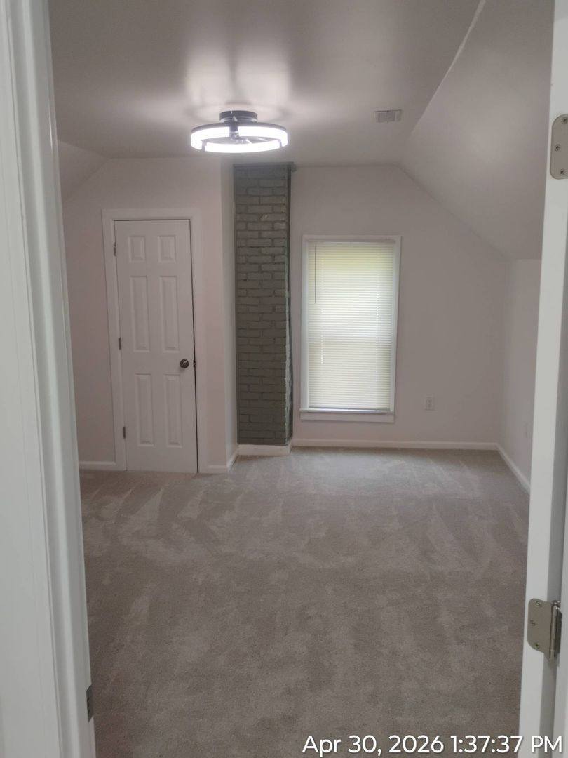 Apartment for rent at 6015 Hosmer Ave, Cleveland, OH 44105
