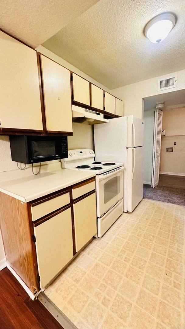 Apartment for rent at 1017 S Hiawassee Rd, Orlando, FL 32835
